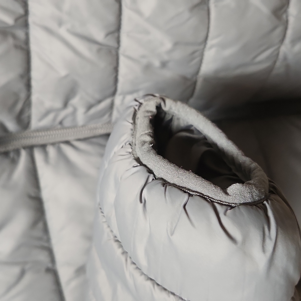 Youth L Cat and Jack hooded puffer - Picture 6 of 12